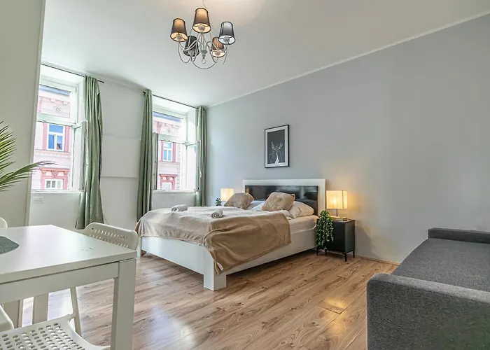 Affordable 2br Apartment, For Short & Long Apartment