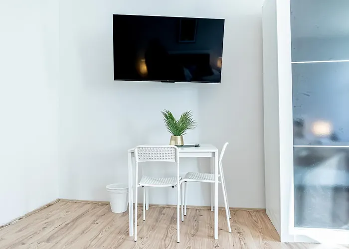 Apartment Affordable 2br Apartment, For Short & Long *